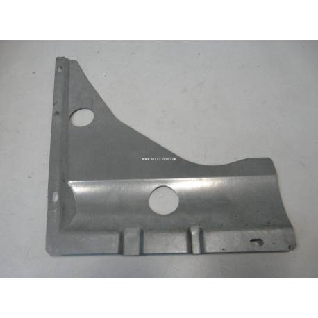 Plate under front axle - right