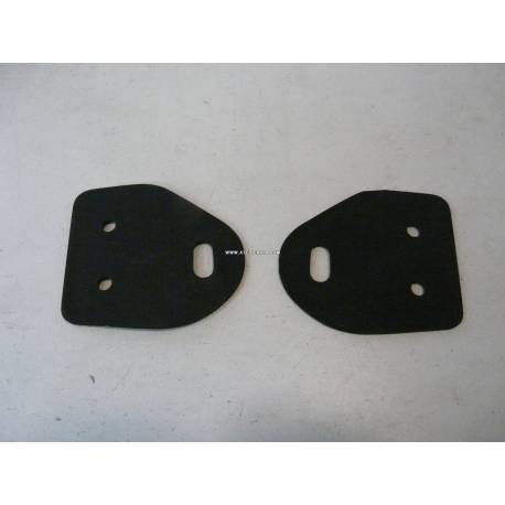 Left & right rubber part.