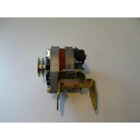 ALTERNATEUR 12 V. REGULATEUR INCORPORE ADAPTABLE