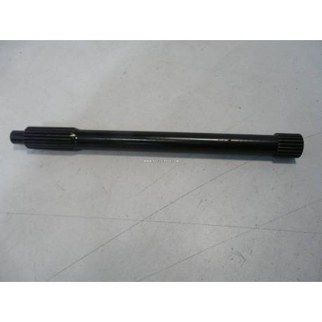 Tail pinion shaft