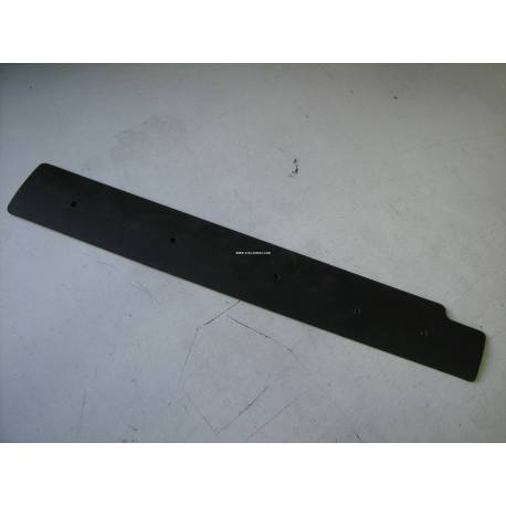 Rubber & steel parts under left wing - SM