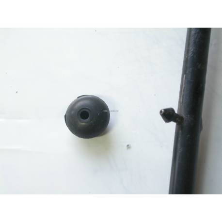 Vérou pour béquille de capot moteur