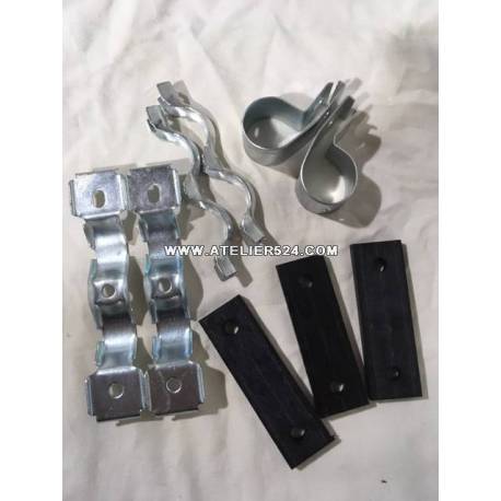 Rear exhaust pipe fixing kit