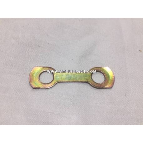 Arrêtoir en tôle pour fixation de garniture de frein AR