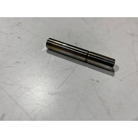 Axe de commande pompe à essence à partir 09/65