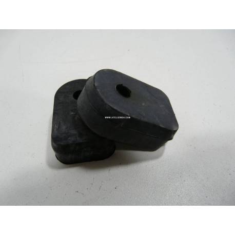 Jeu de 2 silent blocs de radiateur après 09/65